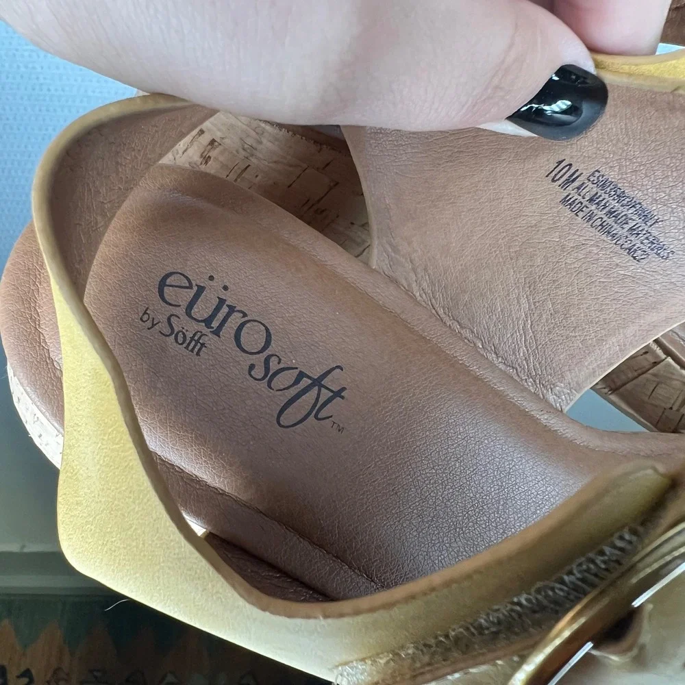 EuroSoft by Sofft Finnly Mustard Yellow Cork Wedge Platform Sandals Womens 10M